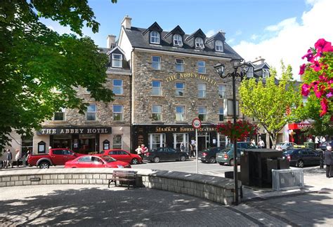 Donegal Hotel .